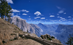 Panorama avec vue sur la vallée du Yosemite : bluffant...